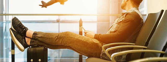 Letní chaos na obloze: Proč se lety v létě zpoždují a jak se na to připravit